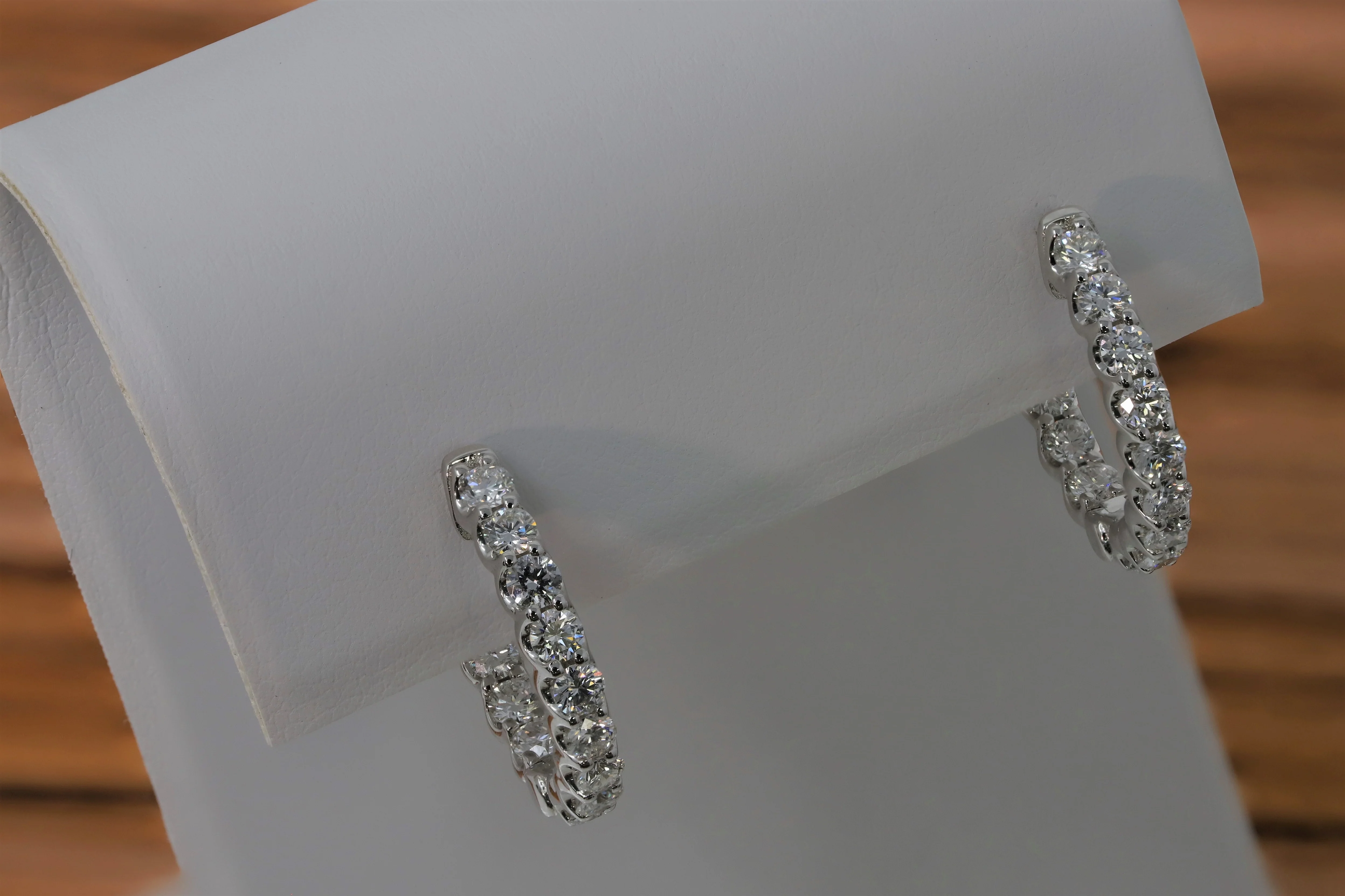 14K White Gold Lab Grown Diamond 1-3/8 Ct Hoop Earrings.  IGI Certified  G-H  VS1-VS2, 1.5cm Diameter - Image 6