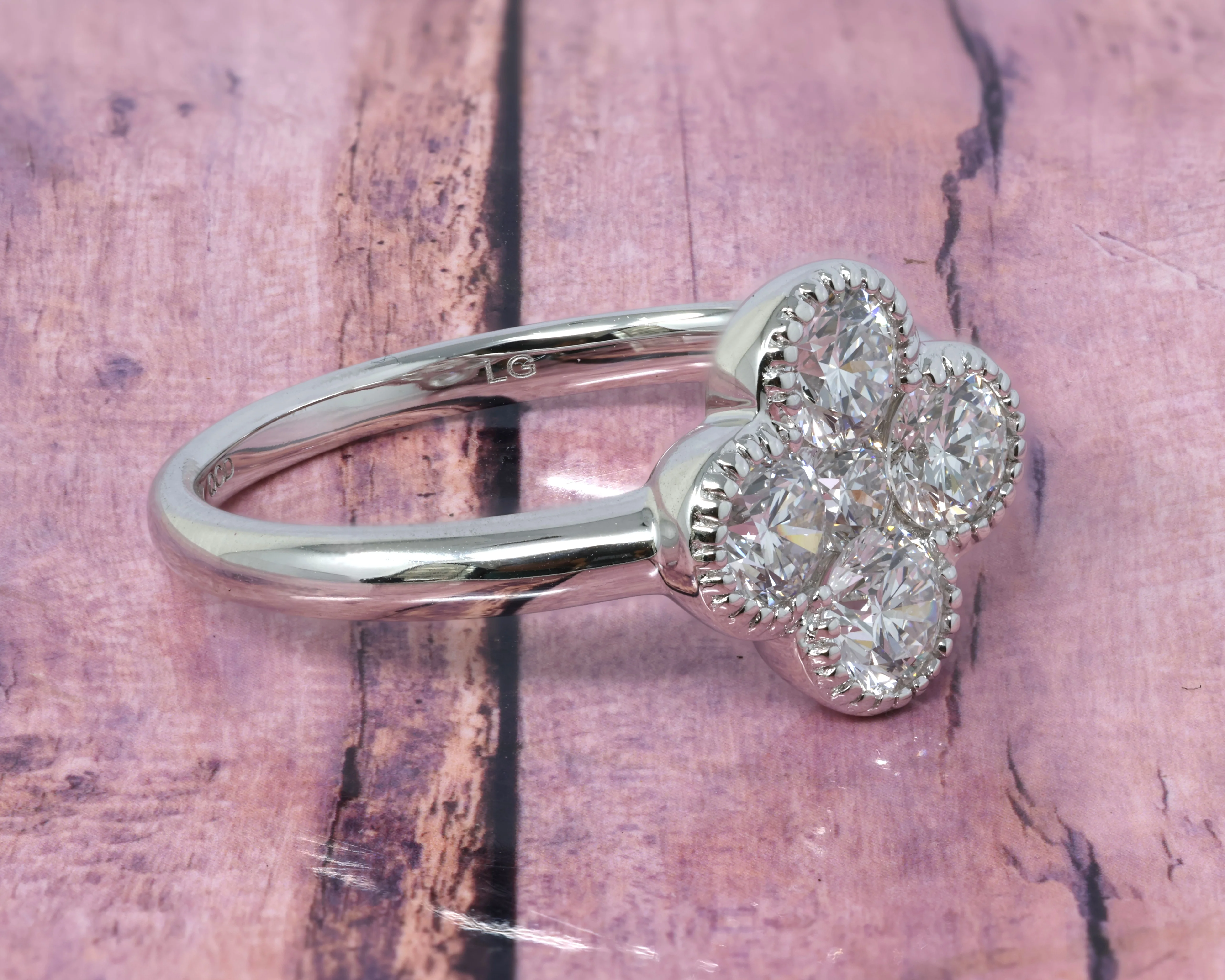 14K Solid Gold Lab Grown Diamond 1.06 Ct Four Leaf Clover Ring. Size 7 - Image 4