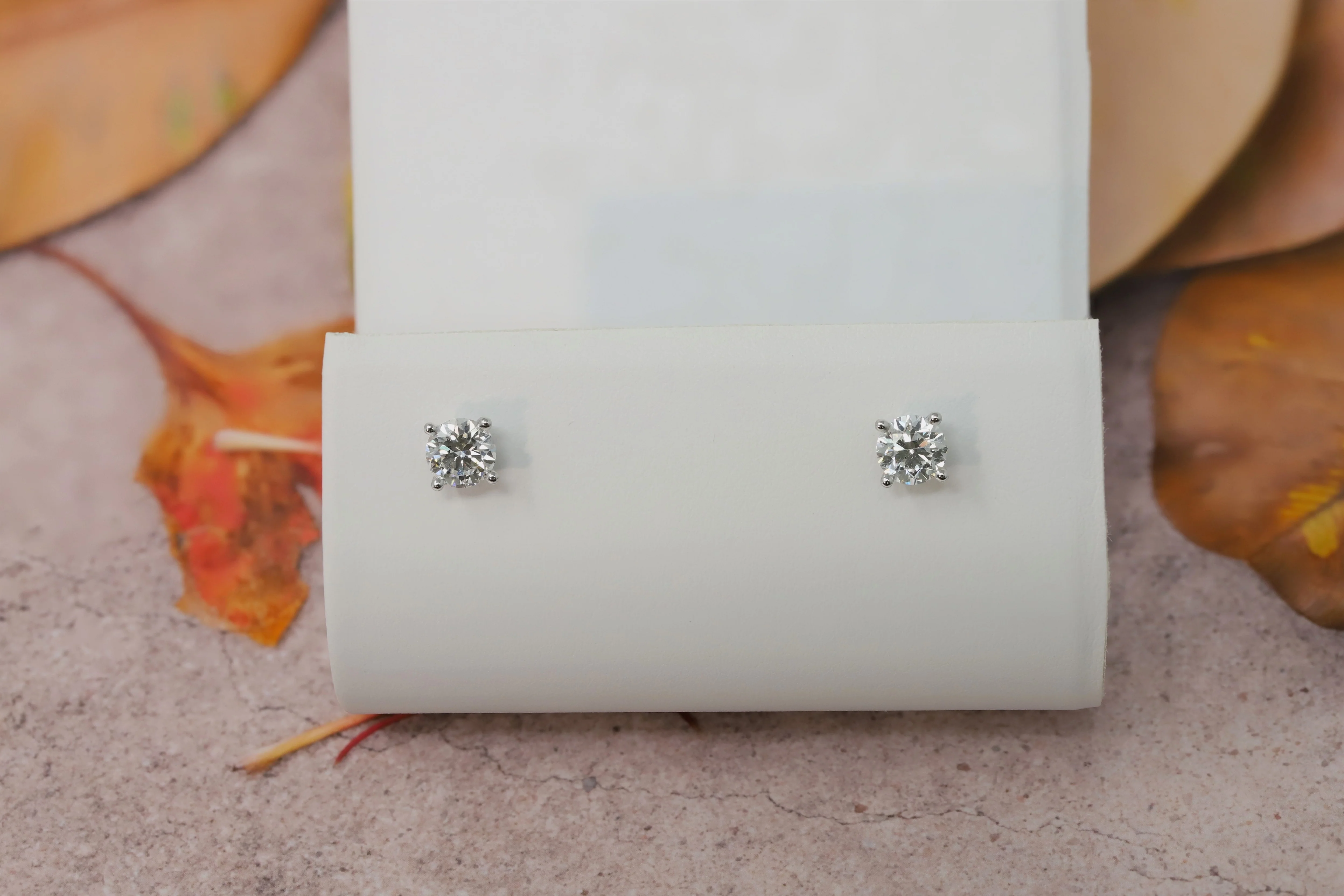 14K White Gold Lab Grown Diamond 3/8 Ct Studs Earrings, VS - Image 4