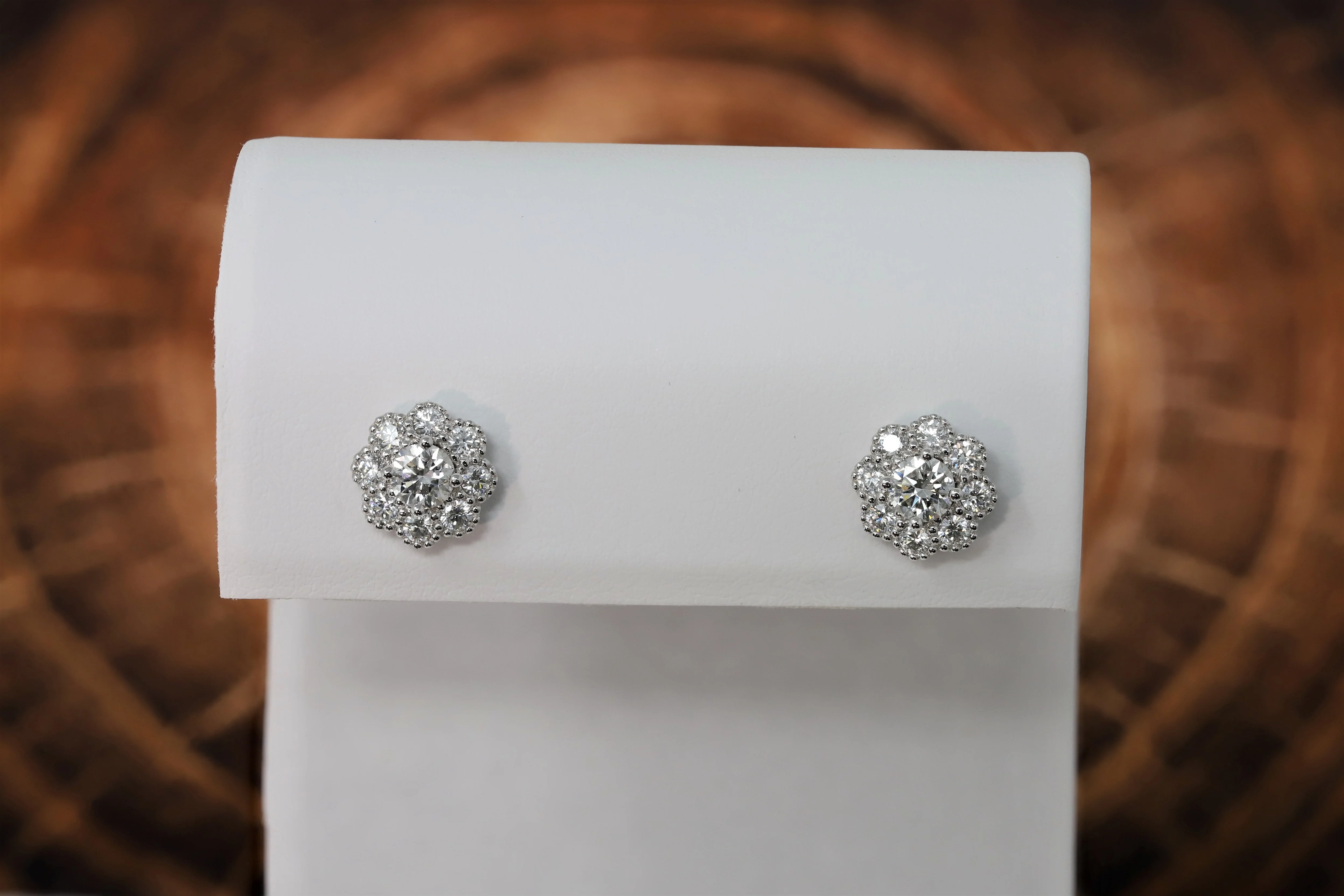 14K White Gold Lab Grown Diamond Flower Stud Earrings IGI Certified 7/8Ct G-H Color VS1-VS2 Clarity - Image 5