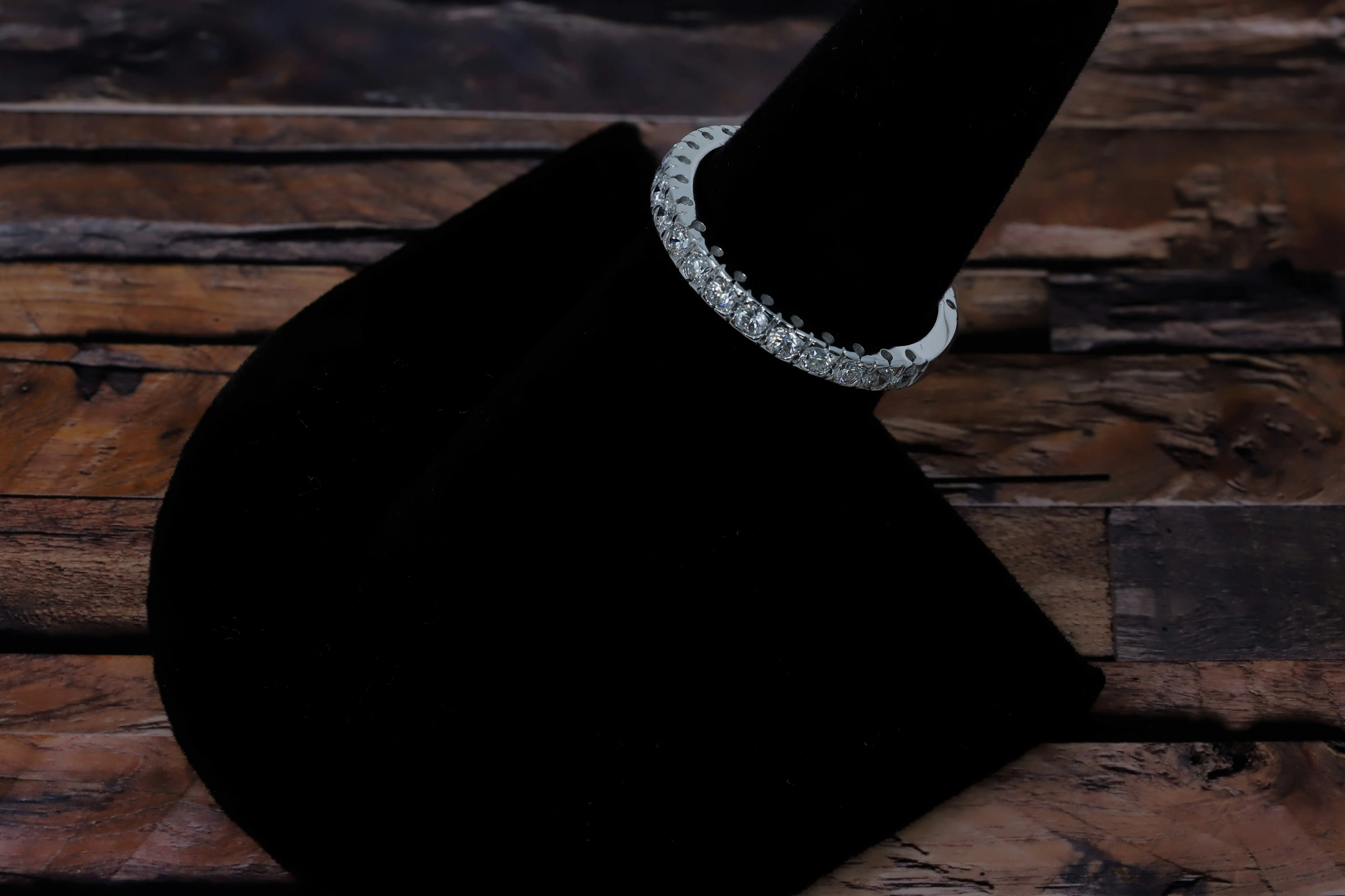 14K White Gold Lab Grown Diamond 7/8 Ct Eternity Band Ring. Size 7, IGI Certificate - Image 6