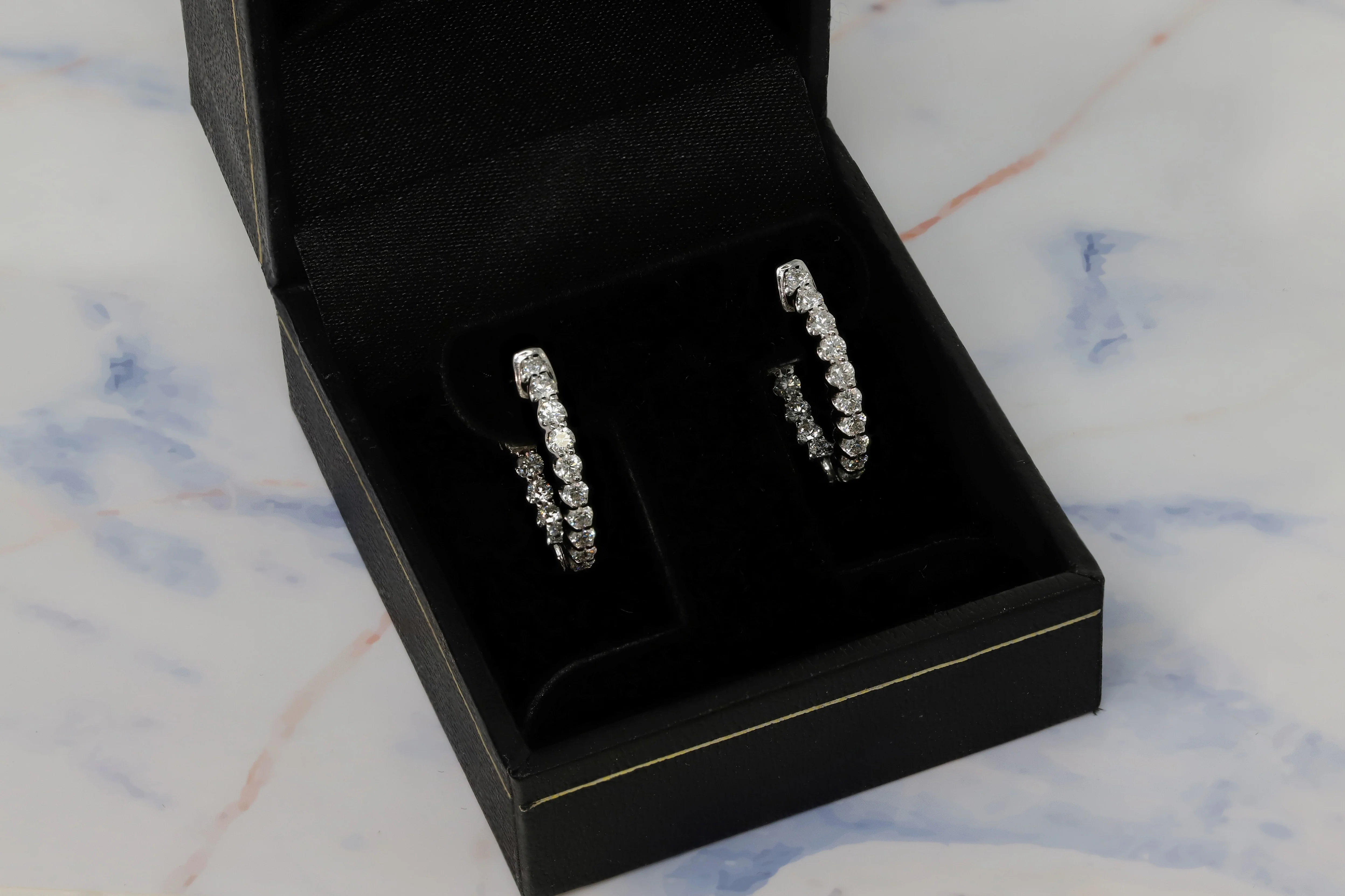 14K White Gold Lab Grown Diamond 3/4 Ct inside out Hoop Earrings, 2cm Diameter, IGI Certificate - Image 7